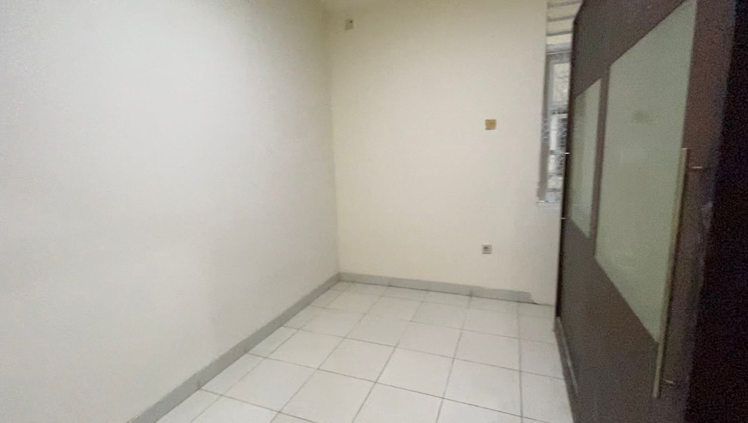 Rumah Dijual Siap Huni Baru Renov di Meadow Green Lippo Cikarang